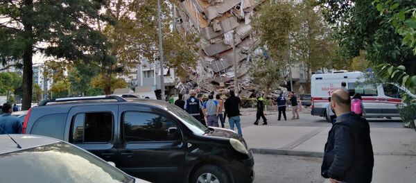 La ville turque d’Izmir secouée par un séisme de magnitude 6,9 (octobre 2020) - Sputnik Afrique