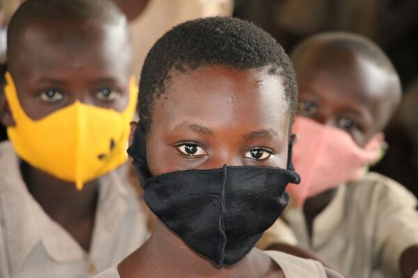Togo sous le Covid: les élèves retournent à l’école, guettés par l’épidémie - photos - Sputnik Afrique