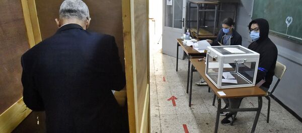 Un bureau de vote à Alger, pour le référendum portant modification de la Constitution - Sputnik Afrique