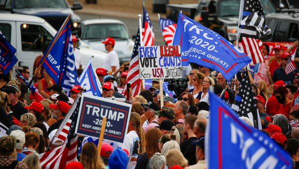 Des sympathisants de Donald Trump protestent dans le comté de Maricopa, le plus peuplé de l’Arizona - Sputnik Afrique