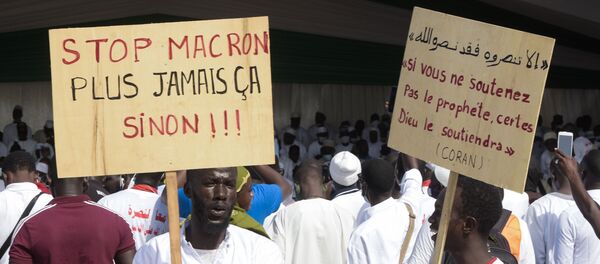 Manifestation anti-Macron à Dakar - Sputnik Afrique