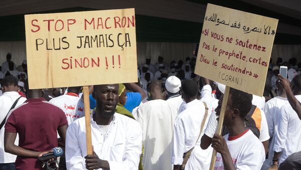 Manifestation anti-Macron à Dakar - Sputnik Afrique