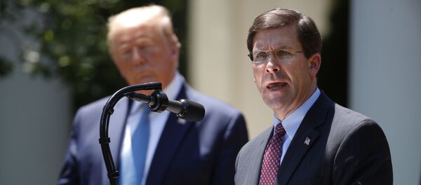 Mark Esper et Donald Trump - Sputnik Afrique