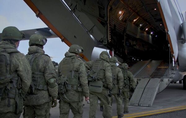 La Russie envoie ses soldats russes de la paix dans le Haut-Karabakh - Sputnik Afrique