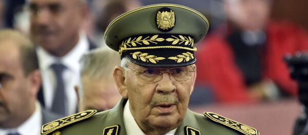 Le lieutenant général Ahmed Gaïd Salah, lors d'une cérémonie officielle à Alger le 19 décembre 2019 - Sputnik Afrique