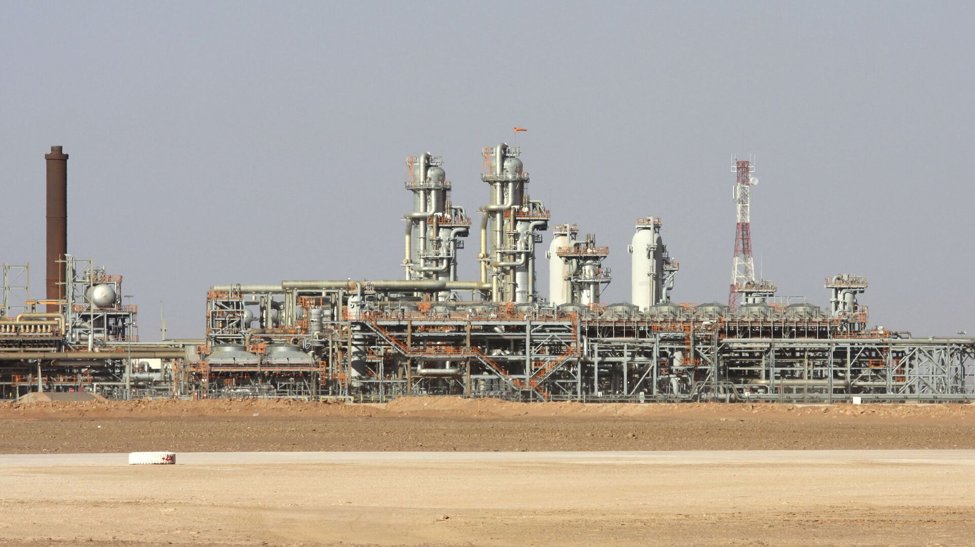 L'usine à gaz de Krechba, dans le Sahara algérien - Sputnik Afrique, 1920, 01.03.2022