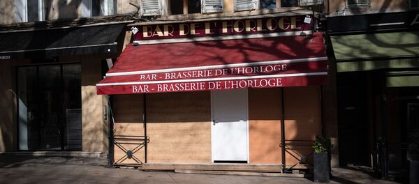 Bar fermé dans le centre d'Aix-en-Provence, mars 2020 - Sputnik Afrique