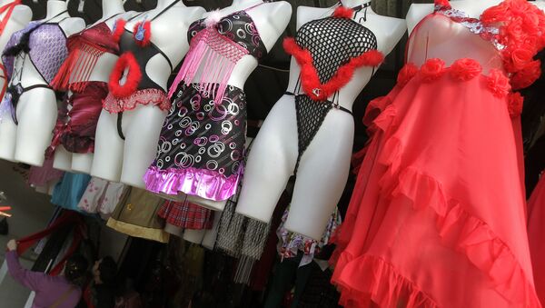 La devanture d'une boutique de lingerie - Sputnik Afrique