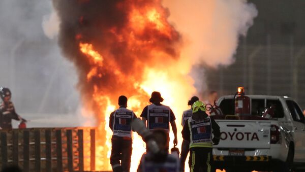 La monoplace de Romain Grosjean en feu après l'accident lors du Grand Prix de Bahreïn - Sputnik Afrique