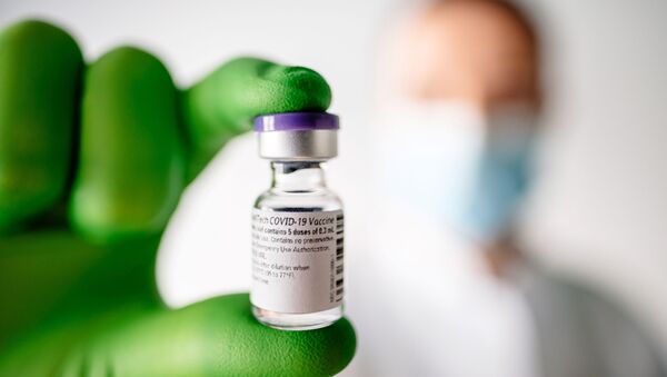 Vaccin de Pfizer/BioNTech contre le Covid-19 (archive photo) - Sputnik Afrique