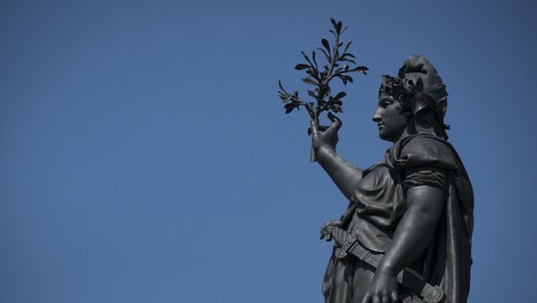 Statue symbolisant la République française ou Marianne, située à la place de la République à Paris - Sputnik Afrique