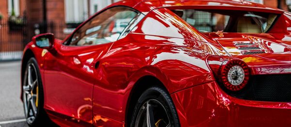 Une Ferrari - Sputnik Afrique