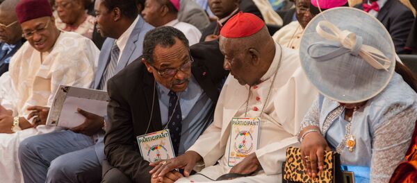 Le cardinal Christian Tumi lors du Grand dialogue national - Sputnik Afrique