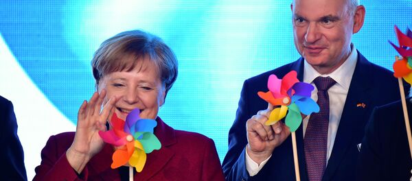 La Chancelière fédérale allemande Angela Merkel durant l’inauguration du parc éolien en mer «Arkona», le 16 avril 2019 La Chancelière fédérale allemande Angela Merkel durant l’inauguration du parc éolien en mer «Arkona», le 16 avril 2019 - Sputnik Afrique