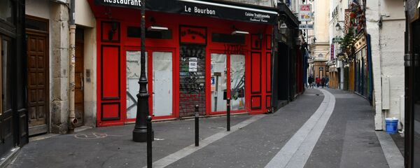 Un restaurant fermé à Paris lors de la crise sanitaire du Covid-19 (archive photo) - Sputnik Afrique