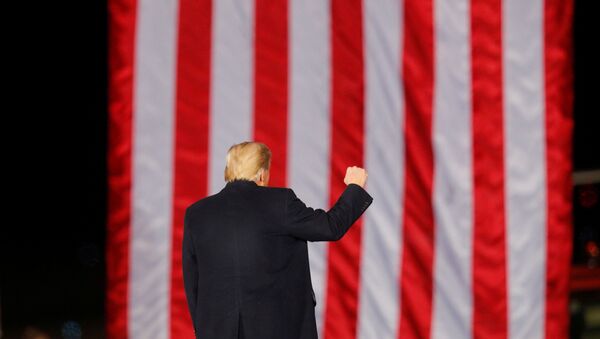 Le Président américain sortant Donald Trump en campagne à Dalton, Géorgie, États-Unis, le 4 janvier 2021. - Sputnik Afrique