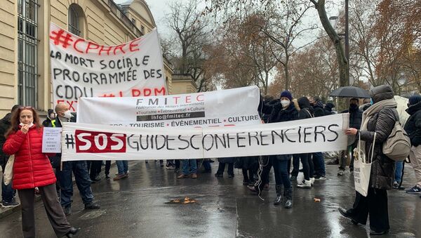 Manifestation des intermittents du travail près du ministère du Travail à Paris, le 12 janvier 2021 - Sputnik Afrique