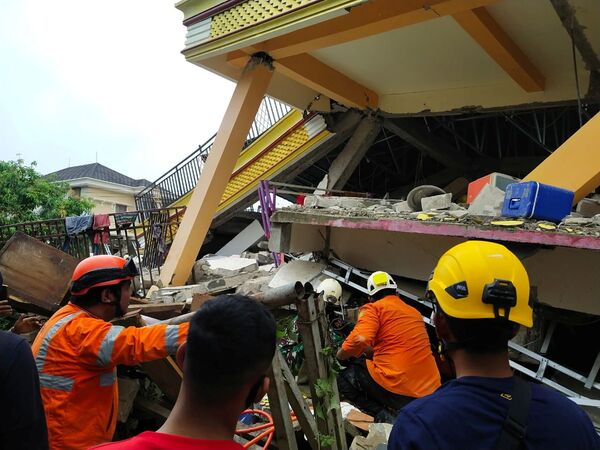 Puissants tremblements de terre en Indonésie

 - Sputnik Afrique