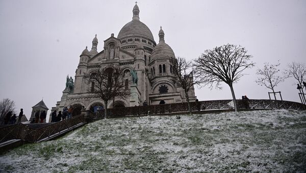 Montmartre enneigé le 16 janvier - Sputnik Afrique