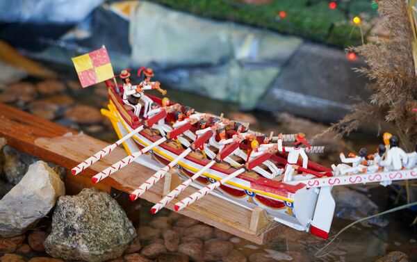 La représentation des joutes de Sète dans la crèche provençale de Noël 2020 à Beaucaire   - Sputnik Afrique