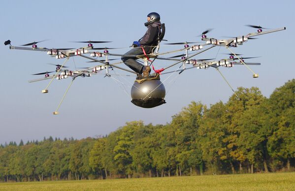 Les voitures volantes et drones taxis dans différents pays du monde

 - Sputnik Afrique