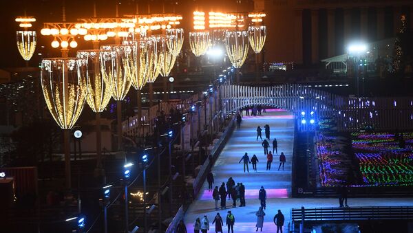 la plus grande patinoire de Moscou au Centre panrusse des expositions - Sputnik Afrique