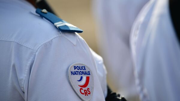 Un CRS (image d'illustration) - Sputnik Afrique