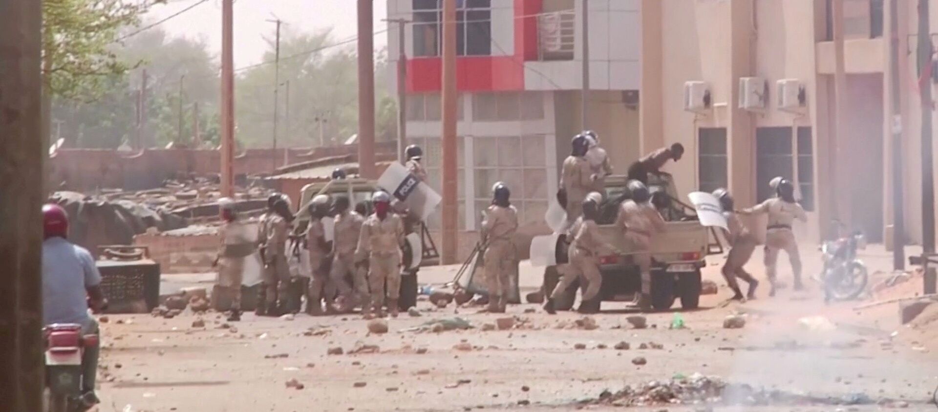 Répression des manifestations postélectorales à Niamey, Niger, le 24 février 2021. - Sputnik Afrique, 1920, 26.02.2021