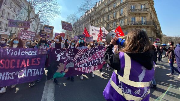 Journée internationale des droits des femmes: manifestation à Paris, 8 mars 2021 - Sputnik Afrique