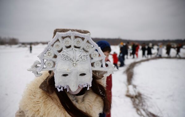 Maslenitsa, le grand carnaval orthodoxe, en Russie
 - Sputnik Afrique