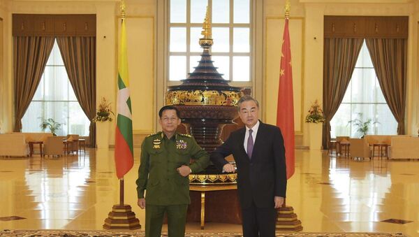 Wang Yi et Min Aung Hlaing au Myanmar le 12 janvier 2021 - Sputnik Afrique