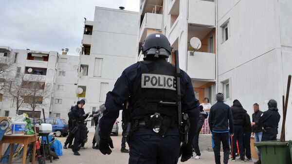 Des policiers français lors d'une opération à Marseille (photo d'archives) - Sputnik Afrique
