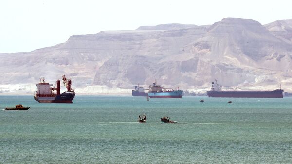 Navires à l'entrée du canal de Suez (archives photo) - Sputnik Afrique