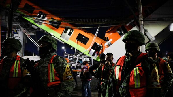 Un pont s’effondre sous une rame de métro à Mexico, 20 morts et près de 70 blessés - Sputnik Afrique