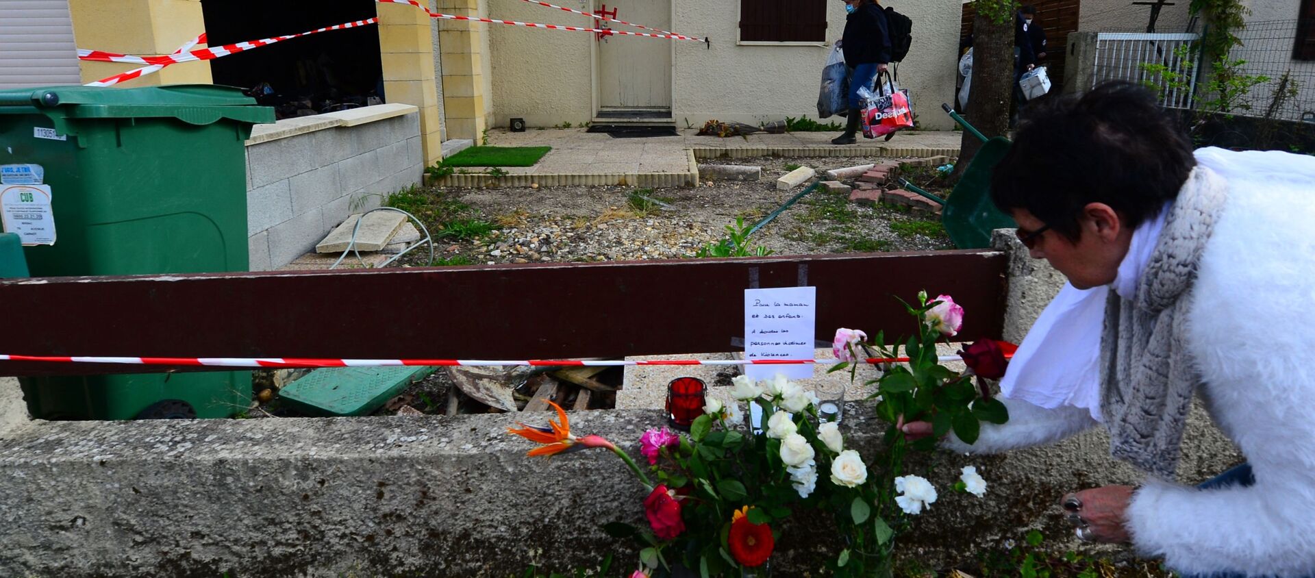 Hommage à Chahinez B., immolée par le feu par son mari près de Bordeaux, à Mérignac - Sputnik Afrique, 1920, 04.08.2021