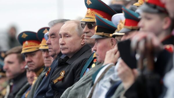 Le Président Poutine lors du défilé militaire consacré au 76e anniversaire de la Victoire contre l'Allemagne nazie - Sputnik Afrique