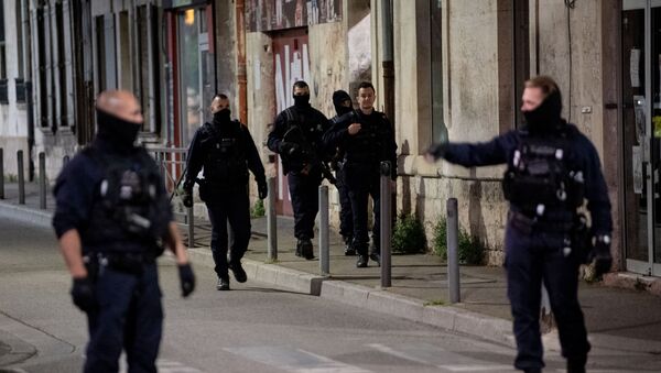 Situation à Avignon après le meurtre du policier lors d'une opération anti-drogue - Sputnik Afrique