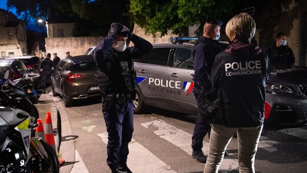 Des policiers à Avignon - Sputnik Afrique
