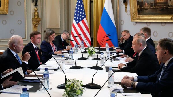 Rencontre de Poutine et Biden à comité élargi, 16 juin 2021 - Sputnik Afrique