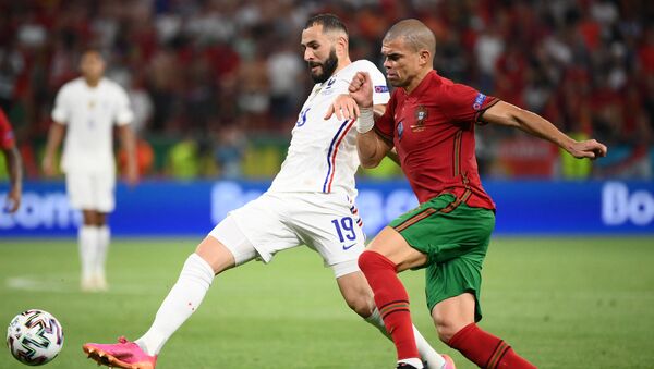 Karim Benzema et Pepe lors du match le 23 juin, à Budapest - Sputnik Afrique
