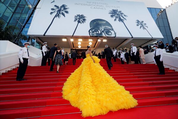 Ces stars et célébrités sur le tapis rouge à la cérémonie d’ouverture du Festival de Cannes

 - Sputnik Afrique