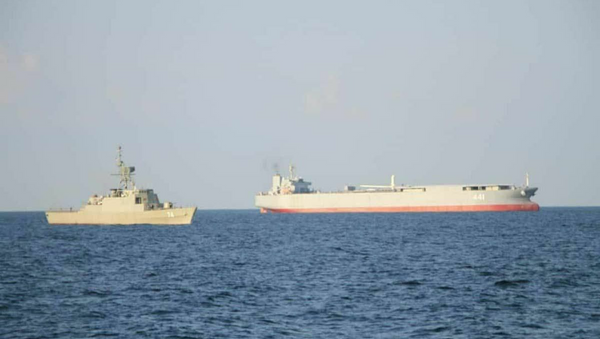 The Makran expeditionary sea base and fuel ship and Sahand frigate. - Sputnik Afrique