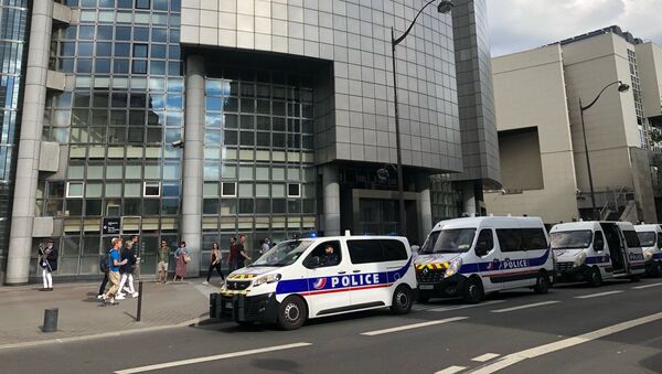 Voitures de police à Paris - Sputnik Afrique