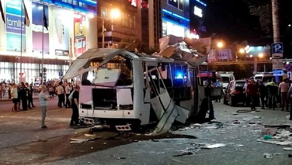Un bus explose en pleine voie en Russie, un mort et des blessés - Sputnik Afrique