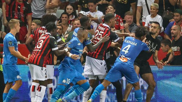 Des incidents ont émaillé le match Nice-Marseille le 22 août 2021 - Sputnik Afrique