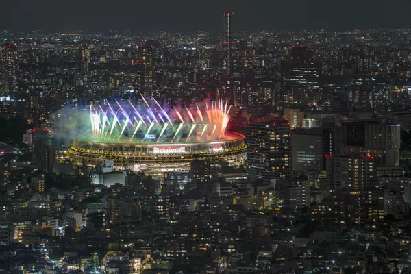 Initialement, les XVIes Jeux paralympiques d'été devaient se tenir en 2020. Mais, en raison de la pandémie de coronavirus, ils ont été reportés à 2021. Sur la photo: feu d'artifice lors de la cérémonie de clôture des XVIes Jeux paralympiques d'été à Tokyo. - Sputnik Afrique