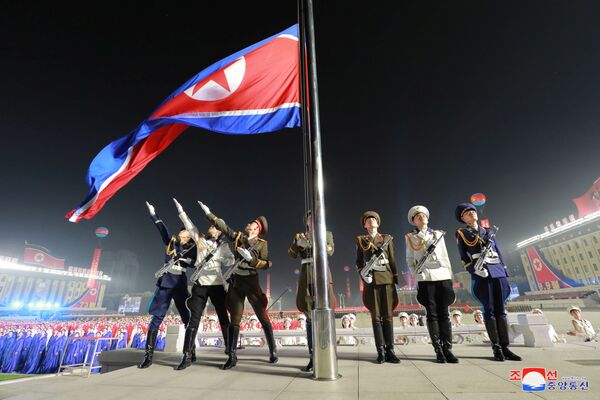 Pyongyang a accueilli un défilé militaire nocturne dédié au 73e anniversaire de la fondation de la RPDC, célébré le 9 septembre, a rapporté l'Agence centrale de presse coréenne (KCNA). - Sputnik Afrique