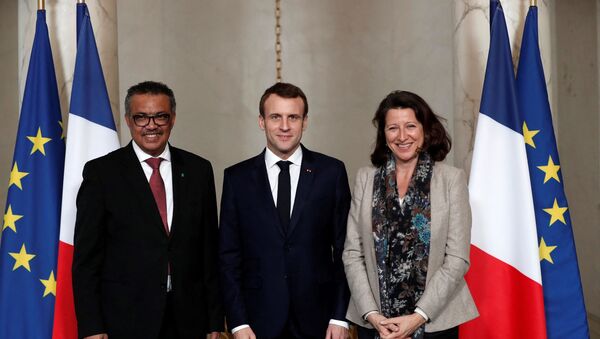 Le Président de la République française Emmanuel Macron, le directeur de l'Organisation mondiale de la Santé Tedros Adhanom Ghebreyesus et l'ex-ministre de la Santé Agnès Buzyn, janvier 2019 - Sputnik Afrique