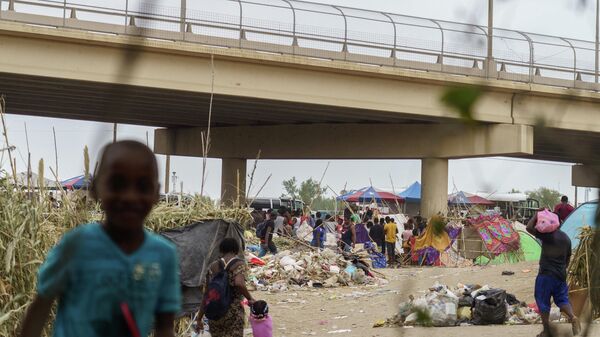 Un camp de migrants haitiens dans le Texas - Sputnik Afrique