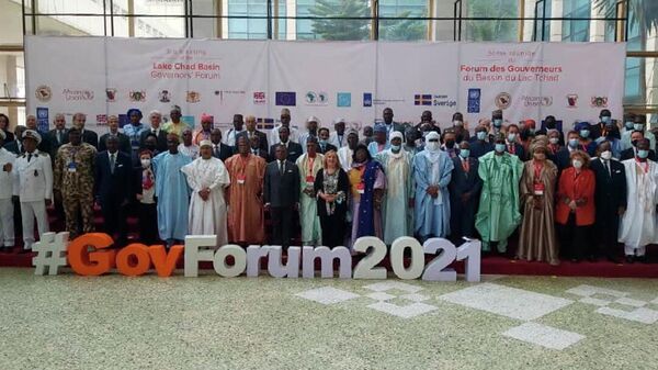 Photo des gouverneurs et autorités à l’ouverture des travaux du Forum - Sputnik Afrique